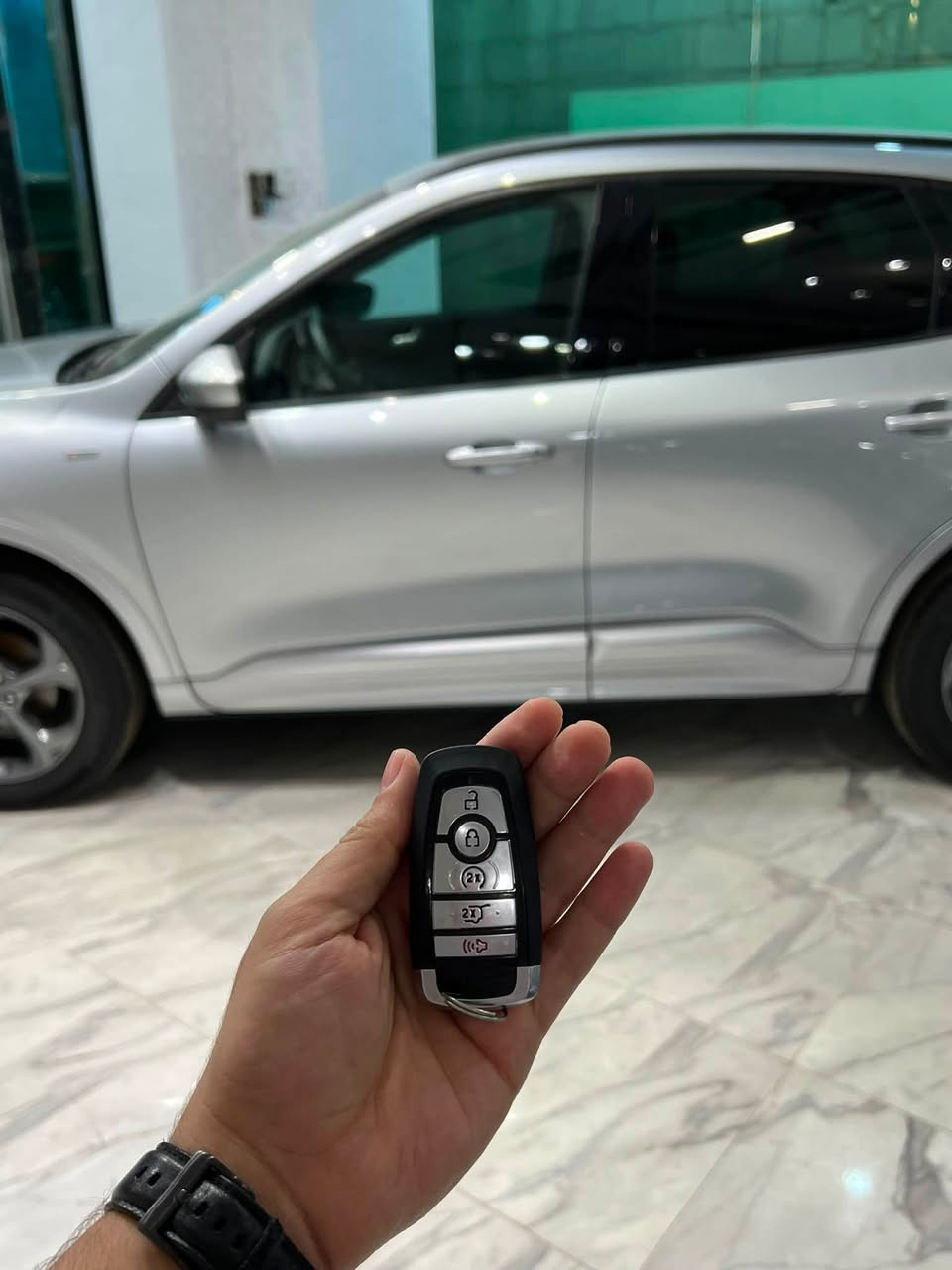 فورد سكيب 2024 للبيع 🚗
 
مواصفات ST-LINE 🥇
محرك ٢٥٠٠ سي سي تنفس طبيعي هايبرد 
 كشن كهرباء 
شاشة كبيرة
عداد ديجتال
ويل كروم
كروز سرعة
تحديد مسار 
حساسات خلفي
رادار امامي 
صندوق كهرباء
٥ بصمات 
كشن جلد مطرز احمر
كاميرا خلفية

الممشى ٧ الف كيلو 
 
حادث السيارة جاملغ خلفي وباب جهة الصدر 
سعر السيارة 170 قابل للتفاوض
***********
