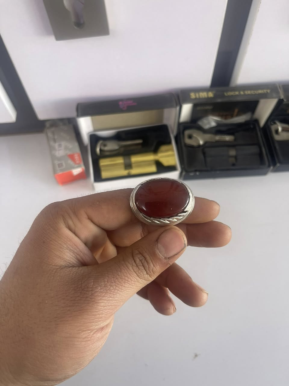 السلام عليكم عقيق يماني كبدي فضه ٩٢٥وزن الخاتم ٢٨.٦٥
قياس الخاتم ٢٤/٢٣ السعر ١٢٠ الف


**إذا كنت صاحب هذا الإعلان وتريد حذفه لأي سبب، رجاءا أرسل رسالة إلى الدعم الفني**