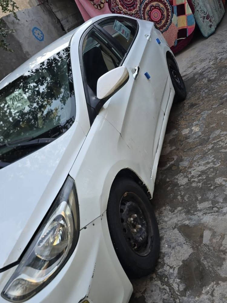 اكسنت 2013 خليجي فول مكينه 1600 بيه صبغ جملغ خلفي وشوي عابر علا باب الباقي مكفوال مكينه كير حدادي مكفولت السعر 78بيه مجال الرقم الهاتف ***********/*********** كربلاء, العراق
