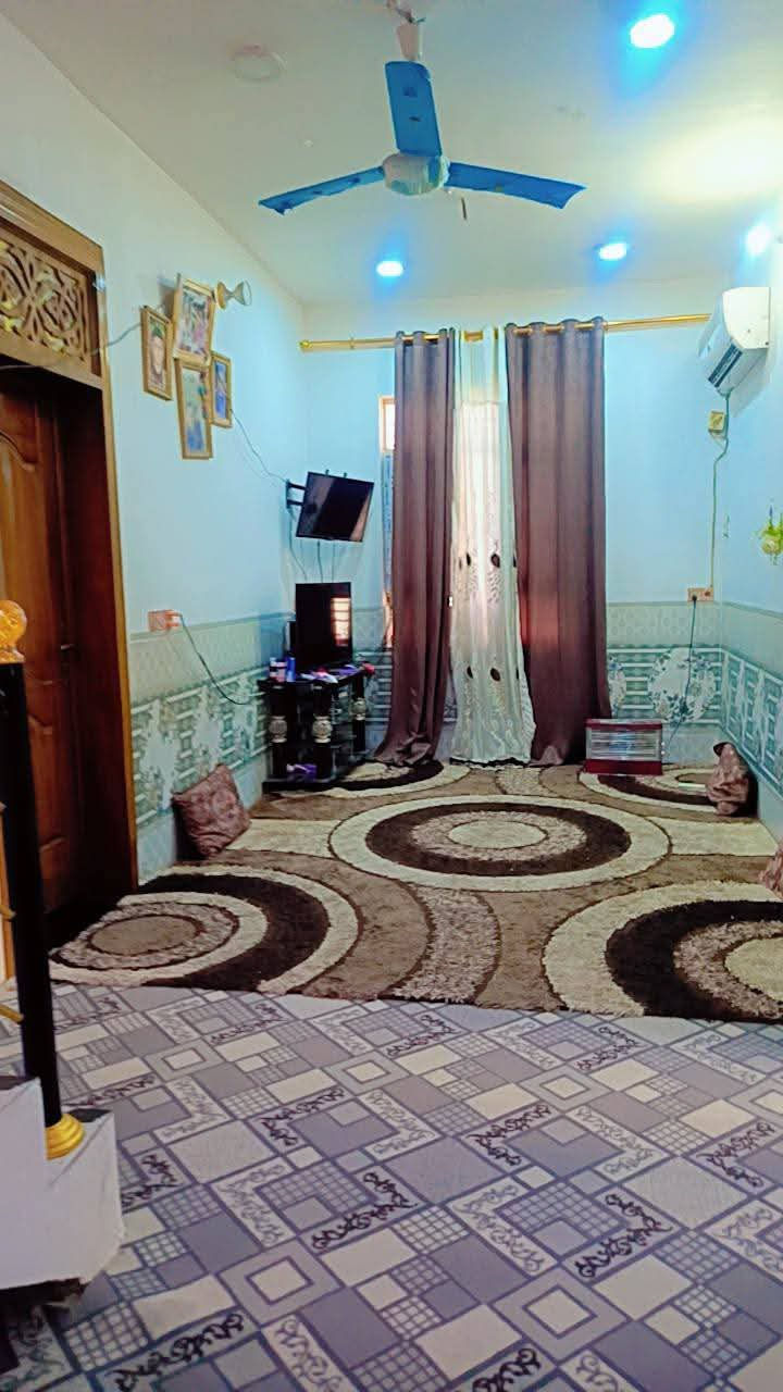 قطعه بمساحة 690متر سند 25 فلاحه
تحتوي ع دار حديث بمساحة يتكون من غرفتين نوم مع صاله واستقبال ومطبخ ومجاميع صحيه عدد 2 مع حديقه وكراج سياره في الحسينيه الابراهيميه منطقه العسافيات قرب سوق العطيشي للاستفسار الاتصال ***********
