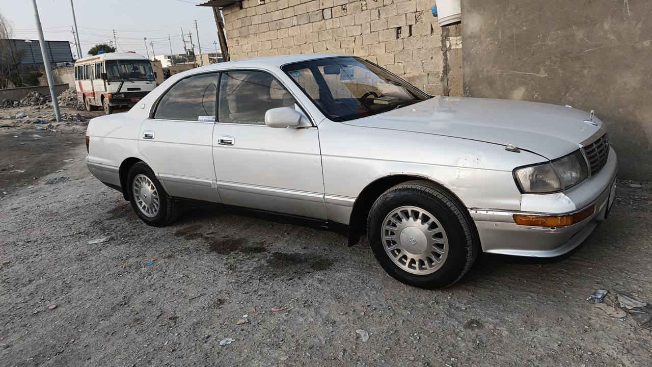 سياره مكفوله من الدعمه
ماعدا كصه صندوك بلاد مامعروفه وين ماتروح ماتنعرف مكصوصه 
وراعيها يكول مكصوصه بس بلفحص مابيها كصه 
تخم تاير غرفتها كلش حلوه 
مكينه فيفتي تي سياره جاهزه تخبل كاعده كعده رقمها بصره راعيها موجود 
مكاني البصره 
قفلها 55
0776 395 4958
