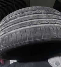 ثلاث تايرات • برجستون رن فلات ٢٤٥/٣٥/٢٠ • ألماني رن فلات ٢٧٥/٣٥/٢٠