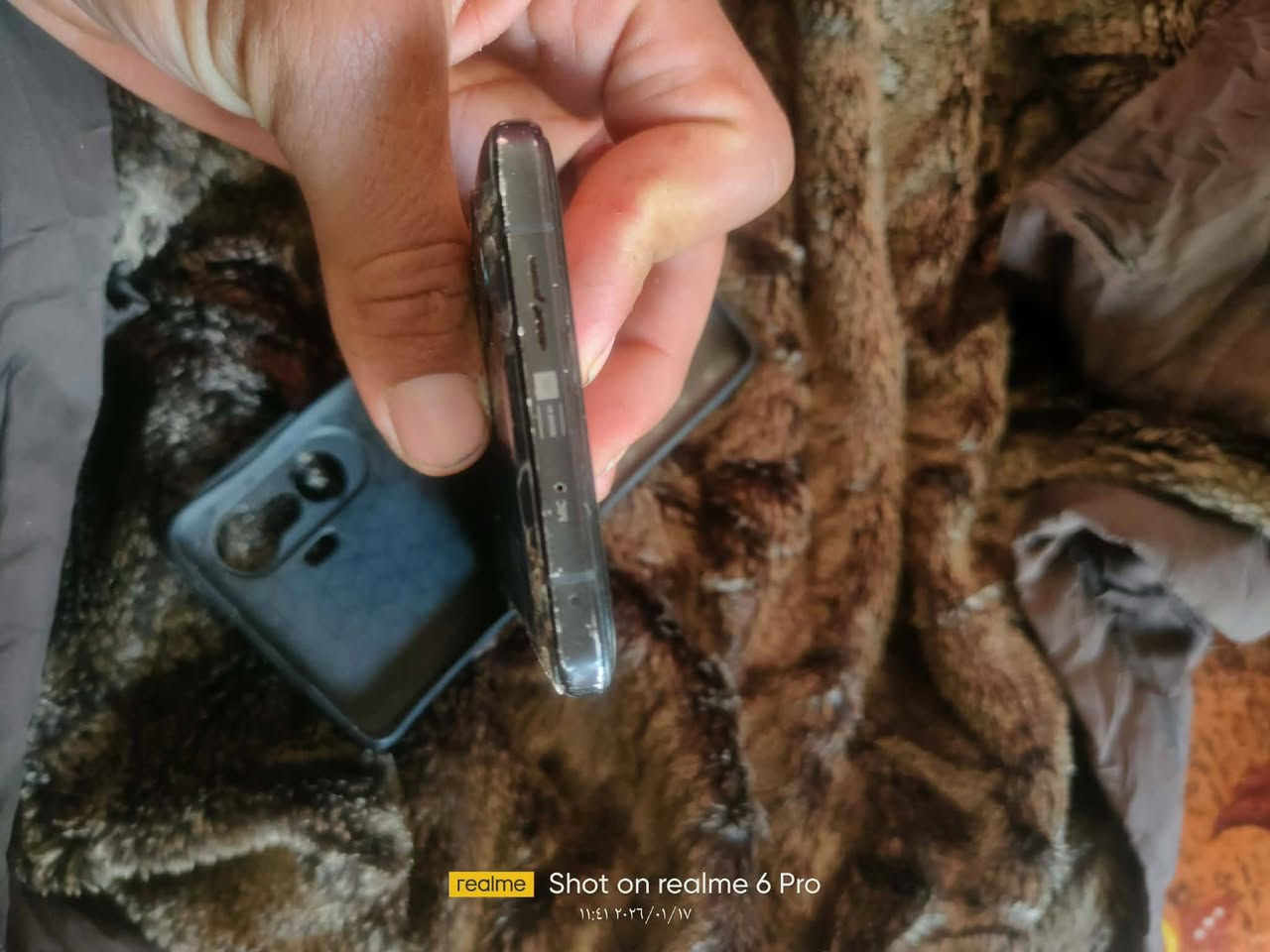 ريلمي K40 كيمنك  ذاكره 256عشويه 8×8  بوبجي 90فريم ثابت  شفتات  كيم تربو العاب شغال  بصمه جانبيه بصمت وجه شاشه مامبدل بس بطاريه مبدل ولويفاي مالته عطلان بس ع شريحه يكنك عادي الجهاز رايده 130وبي مجال مكاني نجف حي النصار رقمي ***********
