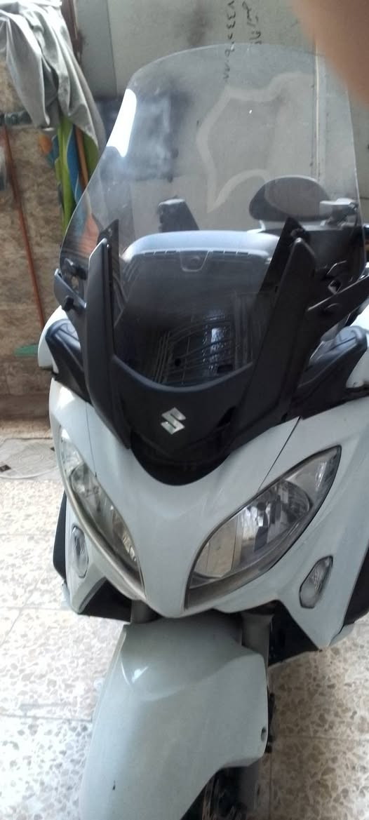 سكاي ويف  650 ماشية  107262 سعر 22 العنوان بغداد 
***********
