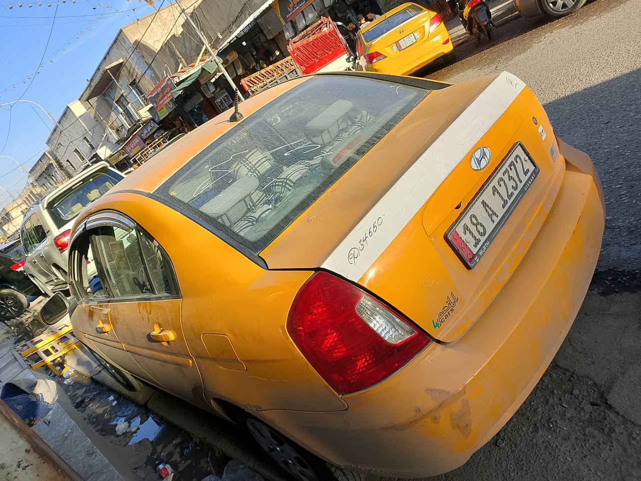 السلام عليكم 
للبيع 
اكسنت موديل 2010بدون ضرر خلاص امريكي كود واحد بدون معجون فقط شبر واحد بل هلال مكفوله كفاله عامه ماشيه 142الف محرك كير شرط باسمي سياره رقم بابل جديد هزه جديد سنويه 2031تسقط هيئه مصفره سعر 105وبيهاا مجال مكاني موصل حي المزارع قرب مستشفى السلام 
للتواصل ***********
