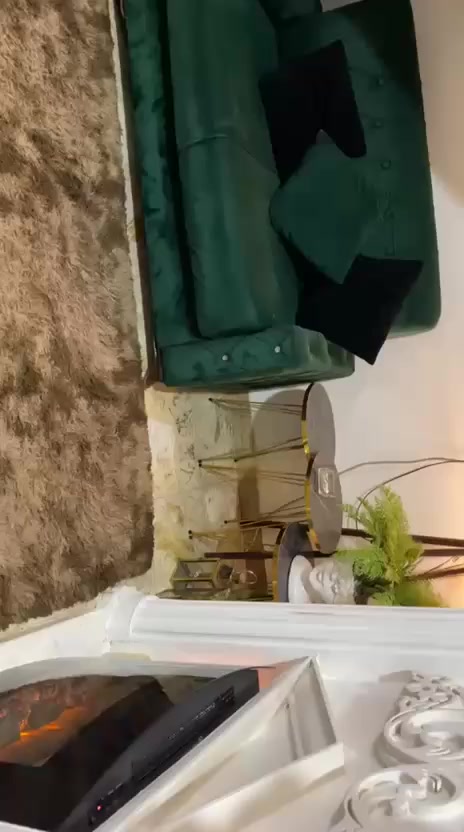 السلام عليكم تخم تركي للبيع بي مخزن داخلي وكلهن ينفتحن يصيرن منام السعر ٢٥٠ للاستفسار ***********
