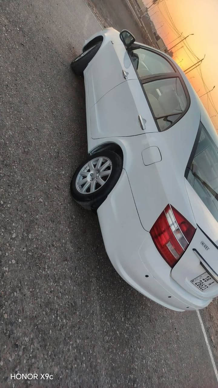 السلام عليكم جيلي موبل رقم بابل وانكليزي سنويه ل 31 بسمي مكينه وكير مكفولات سياره خير من الله تبريد ثلج
دوس هلالت مصلحات سياره حلوه حداديه نضيفه كهربائيات كلها شغاله شاشه بلوتوث دوشمه السعر 60 مكاني ديوانيه ***********
