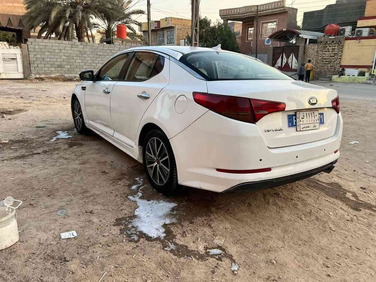 السلام عليكم اوبتمه 2011 خليجي  مصبوغه صبغ عامم  بيها ضربه بلجاملغات الخلفيه حوض والغود  وشواصي سليمات  سياره خير من الله كير ومكينه وحداده وتخم تاير   وموصفات مري شفط شفتات ستيرن كشنات كهرباء  تبريد بيانو  ويل كب كروم  سعرها ٧٨ مكاني حله ابو غرق رقمي ***********  قسط ما بيع
