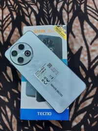 تكنو سبارك ٣٠ برو • ٢٥٦ • ٦٠ فريم