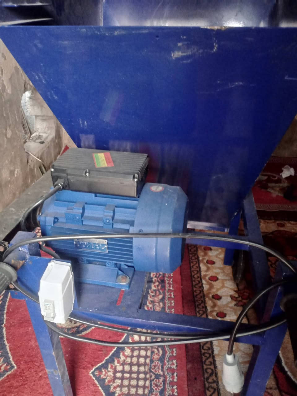 جاروشة.. جديده ما مستخدمه ماطور الحجم الكبير مع كامل المعدادت لعمل البتموس.. الاتصال ***********بي واتساب متواجد
