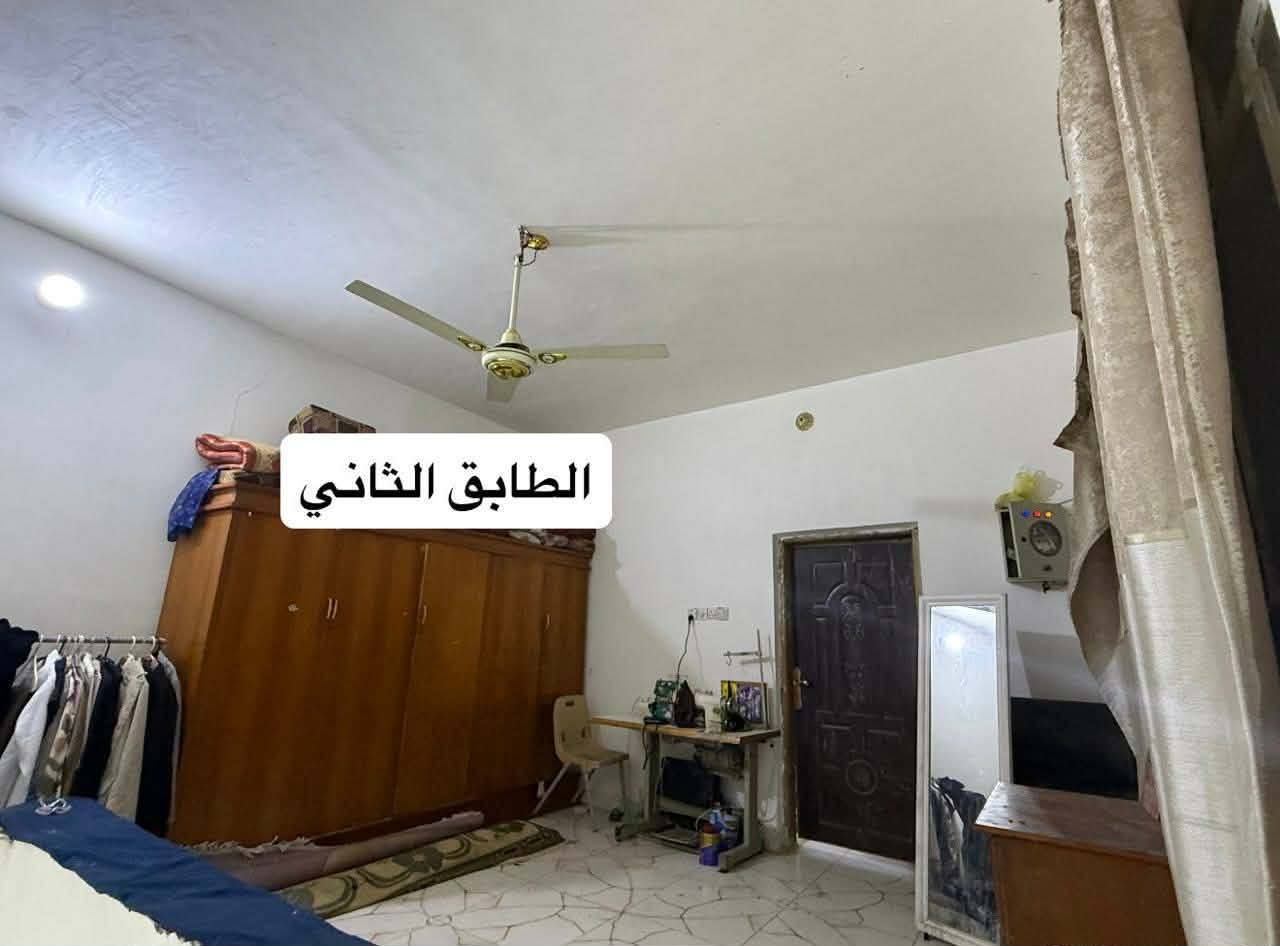 بيت للبيع أمامي المكان مدينة الصدر قرب سوك المدينة فرع الي قبل حسينية الرسول الأعظم ١٢٥ م مساحته
طابق ونص بناء ٢٠١٨ يتكون البيت من الطابق الأول
إستقبال
صاله
غرفه نوم واحدة
مطبخ
منور
صحيات داخلية وخارجية
الطابق الثاني غرفه واحدة مع غرفه نقص وصاله ومخزن السطح اشتكاير
الستارة مترين البيت كامل
البيع نقد السعر الكلي ١٣٠مليون
للتفاصيل واتساب او اتصال
***********
***********
