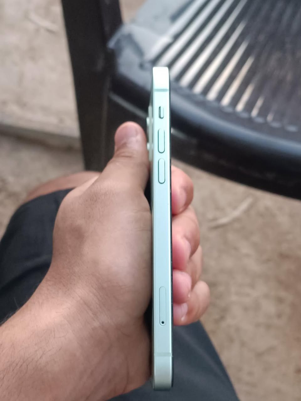 ايفون 12 عادي 
شاصي نظيف مثل ما موضح بالصور 
بطارية 97 مرفوعه 🔋 
شاشة ما مبدل مال موبايل الأصلية 
كاميرا نظيفة كلشي مابيها 
سعر : 300 
او مراوس دزلي شعندك 
تواصل خاص .


**إذا كنت صاحب هذا الإعلان وتريد حذفه لأي سبب، رجاءا أرسل رسالة إلى الدعم الفني**
