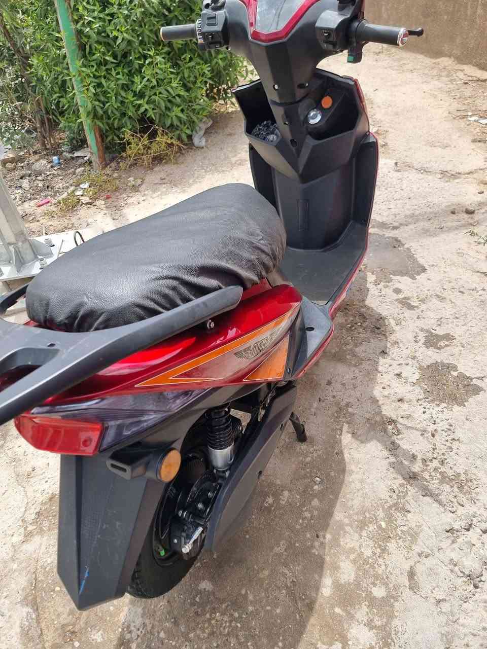 دراجه شحن نوع سكنس شركة mtr تحمل ٦ بطاريات عل فحص تمشيك ٤٥ كيلو ملف 1500 ترجع عل بك بيه بصمتين وسويجين وكارتين بيه بلوتوث بيه قاطع ناريه ومكان للشحن الهاتف دراجه مكفوله السرعه 65 بيه 3 سرع السعر ٦٧٥ عنوان بغداد


**إذا كنت صاحب هذا الإعلان وتريد حذفه لأي سبب، رجاءا أرسل رسالة إلى الدعم الفني**