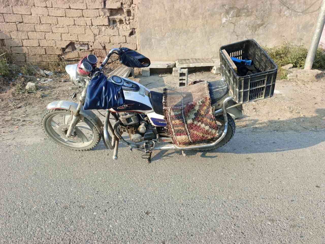 جني للبيع مديل 2011 اوراق ظايعة مكينة خير من الله تايرات خلفي امامي جديد السعر 250 او بي مجال *********** مو هلكد متواجد عل فيس
