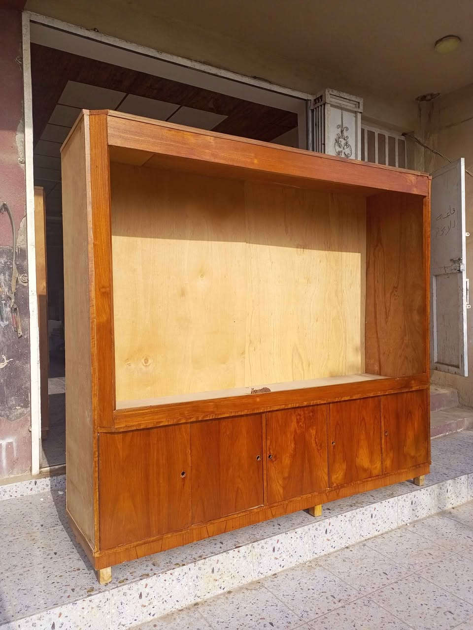 كنتور سليمانيه صاج عراقي قياس مترين ونص العنوان كركوك أسرى مفقودين مقابل دوميز معرض يونس نجار للاستفسار *********** كركوك, العراق
