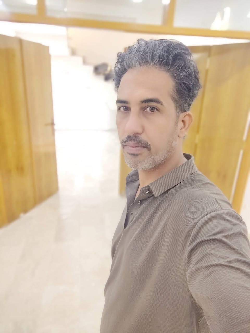 تطبيك كافة السيراميك وأرضيات الكاشي والمرمر والكرانيت والبورسلين والدرج وأعمال  الترميم وعمل لوح البورسلين شغل درجه اولى كادر ثلاث خلفات مكان العمل محافظة النجف
*********** 
واتساب مفتوح
