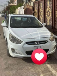 اكسنت خليجي فول فتحةرقمها بغداد موديل 2016 ماشية 135 الف بيها صبغ فقط ...