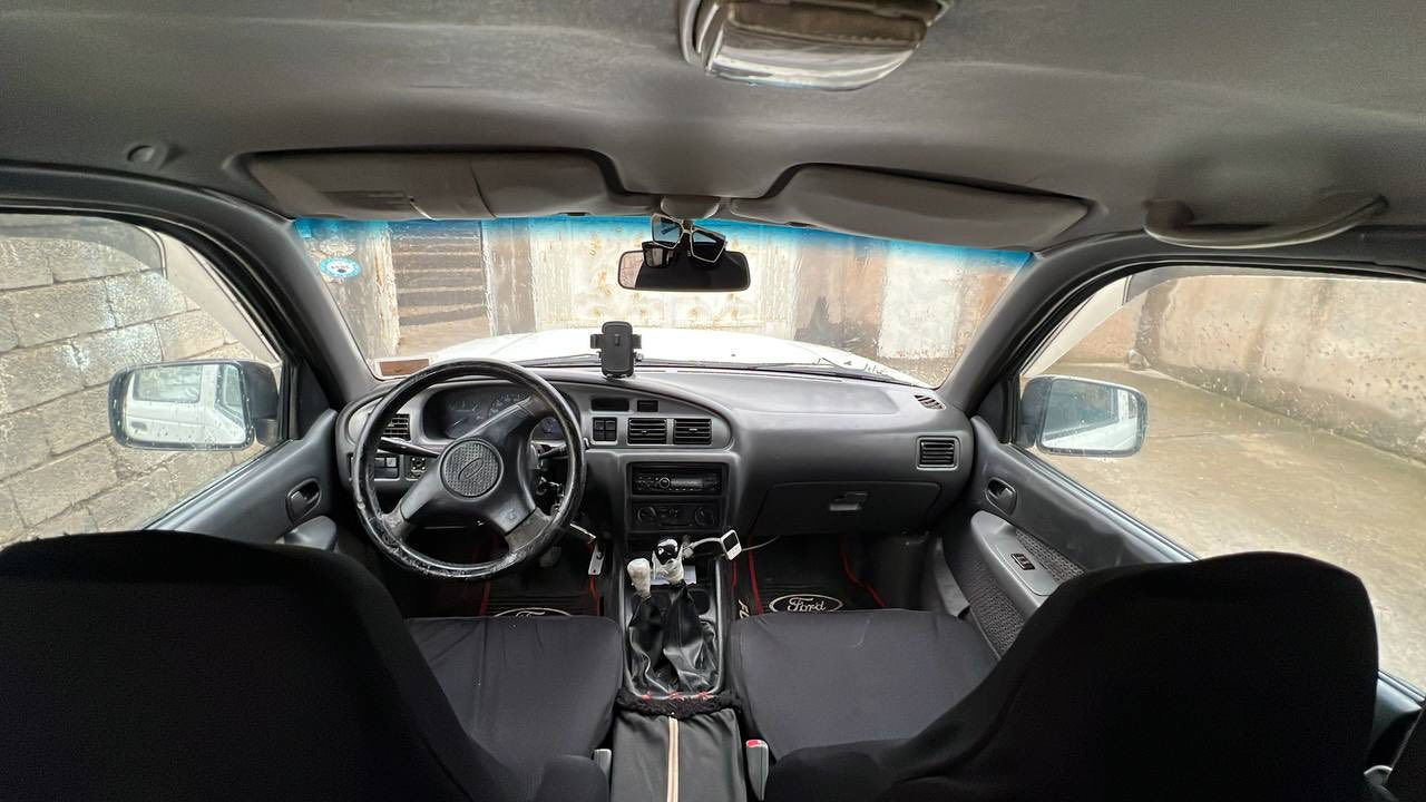 فۆرت ڕەنجەر ٢٠٠٤ 
ئاڕم پلاستك سلێمانی 
گێر و مەكینە بە شەرت 
بوغار بە شەرت سەركی هەڵدە گیرفانی 
ماشاءالله لێ بێ زۆر خاوێنە 
دەبڵ  ئیشدەكەت
جام كارەبا 
نرخ ٨٠ مەحامەلە
0750 118 8952
