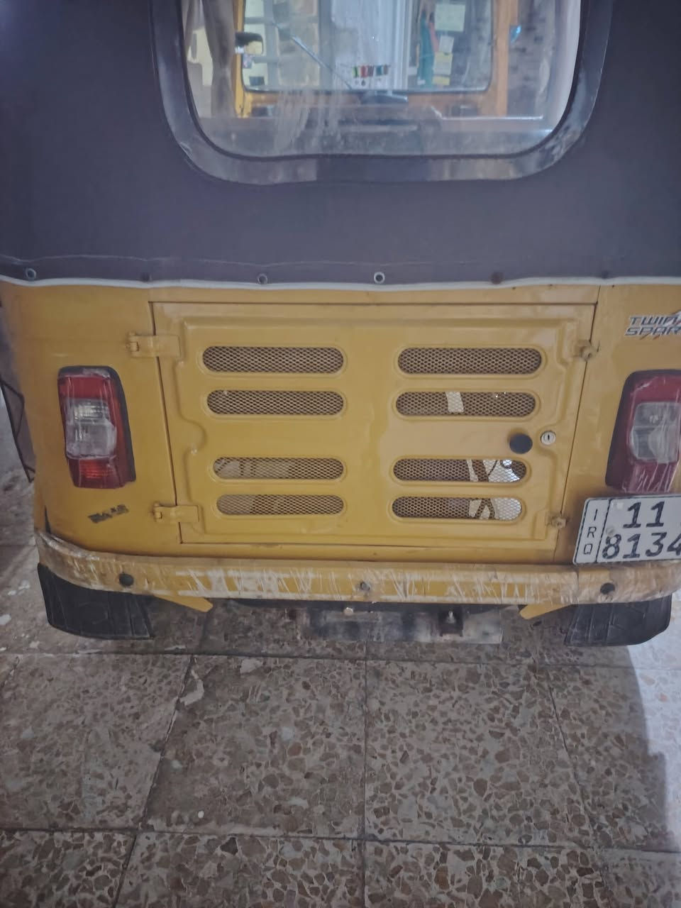 تك تك البيع موديل 20رقم وسنويه بغداد بسمي تك خير من الله ***********
