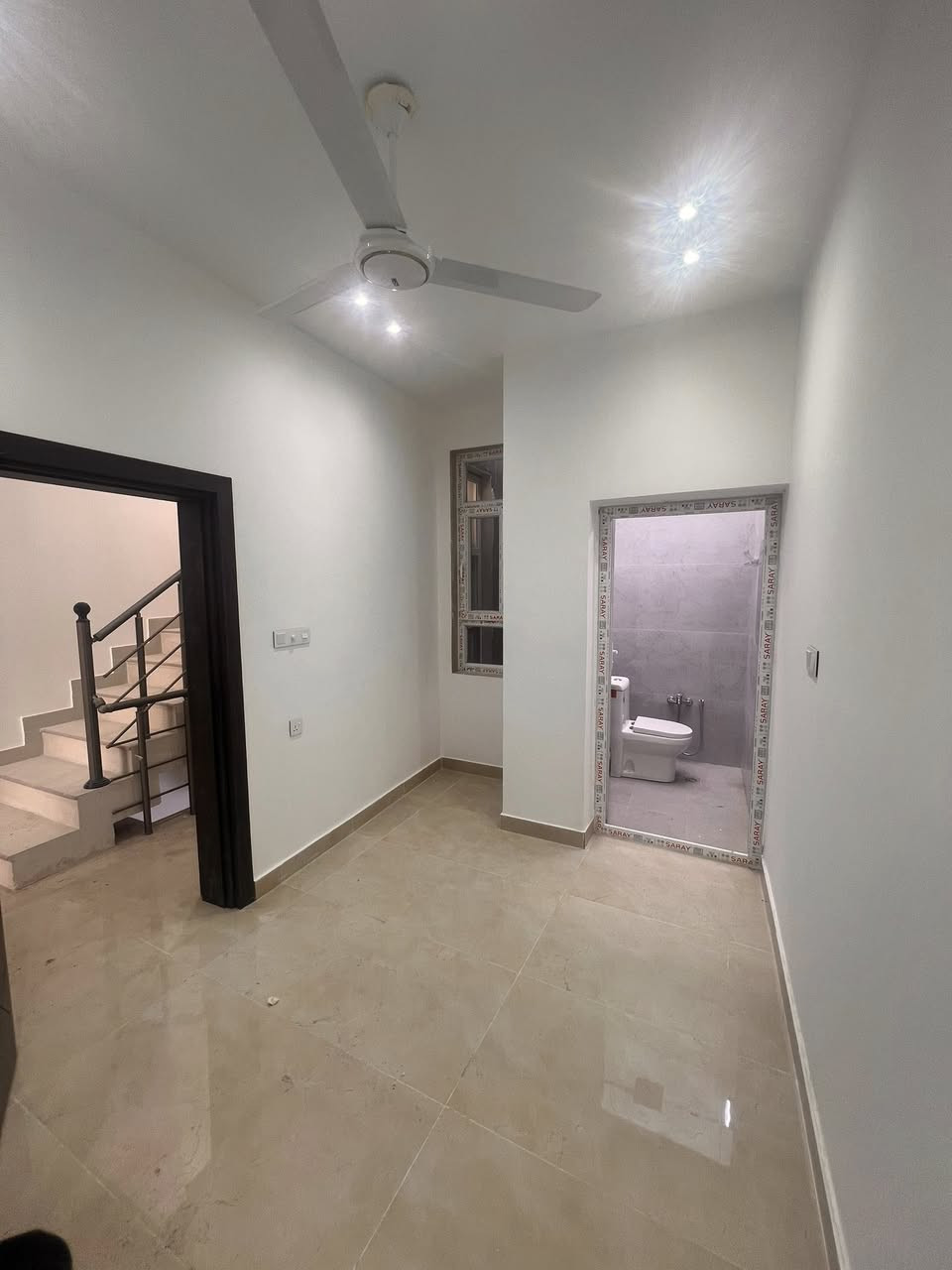 للايجار
مشتمل في ام الخيل 3 بناء حديث  غير مسكون

🌺 طابقين 

الطابق الارضي صالة ومطبخ وصحيات

الطابق الاول غرفة أطفال وغرفة نوم

للاستفسار الاتصال على/ ***********
