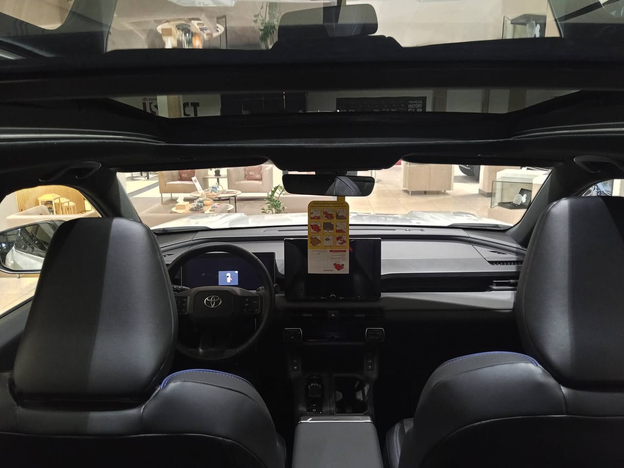 منشور للاطلاع انا اعمل في وكالة ساس 
RAV2026
تتوفر ب 9 فئات 
3 بنزين بمحرك 2000
6 هايبرد بمحرك 2500
كل الانواع بكير CVT
السياره حاليا مجرد للعرض في هذي المرحله تتوفر للحجز في الشهر القادم 
للحجز . الاستفسار زيارة موقع الشركة تيوتا ساس فرع السيدية او الاتصال ***********
