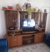 معرض • قطعتين • كابينة • ديكور • اثاث • للبيع • نظيف