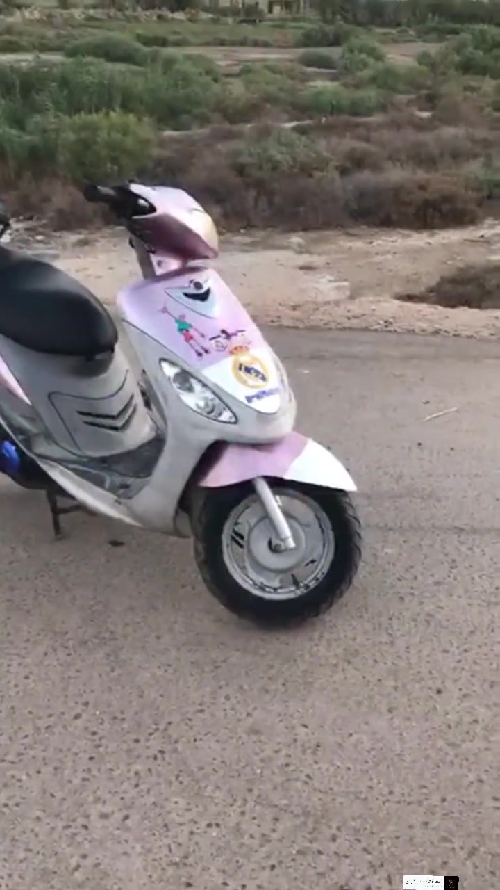دراجه قجمه رمبه البيع صايلها سبوع نازله رمبه كلا بلادي ختم واحد بيها شلعا تخبل رايدها 950 وبيها مجال تصال ***********
