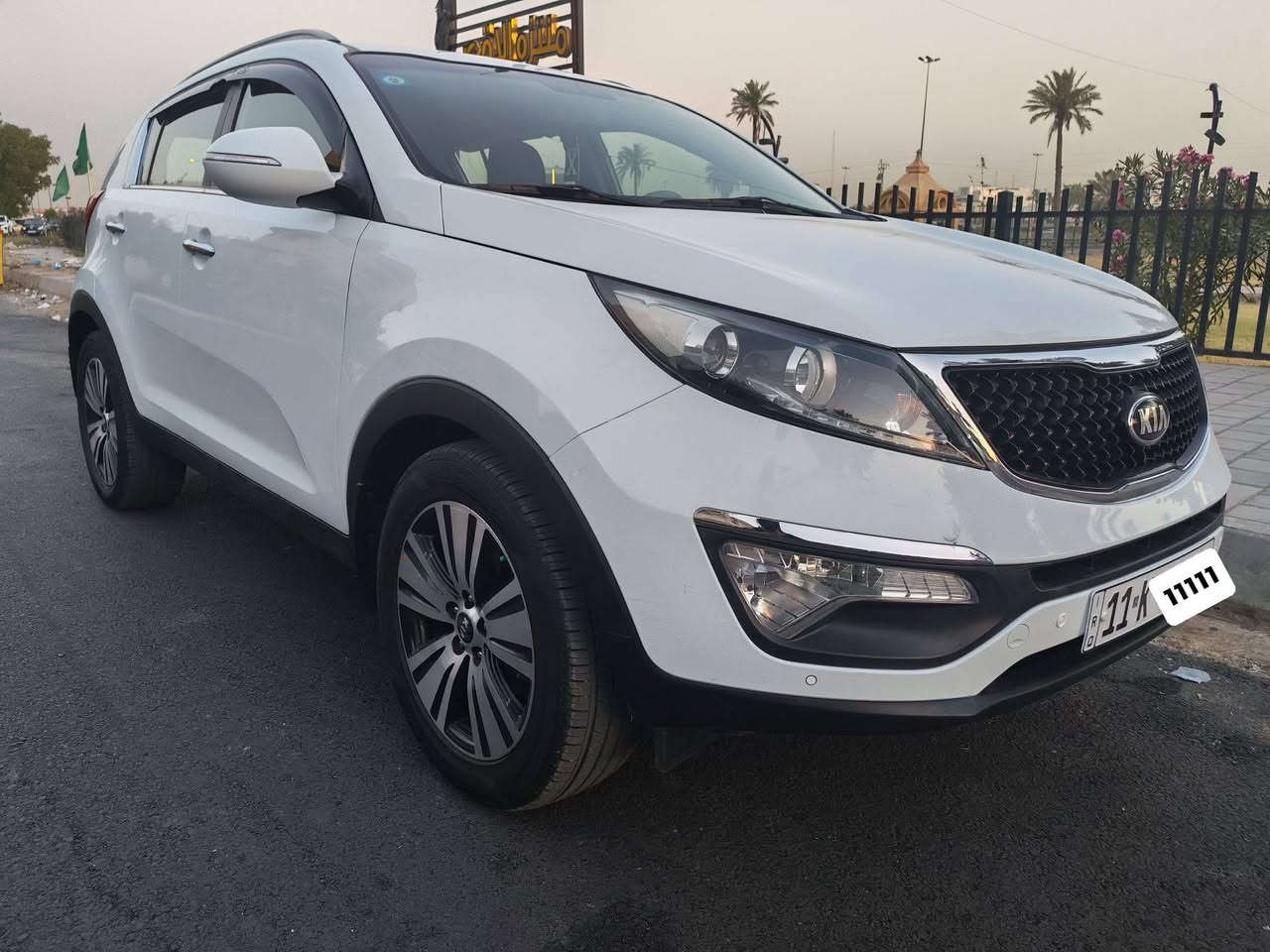 السلام عليكم سبورتج 2016  خليجي وضع شركة بيها بارد بسيط اربع اصابع بلجاملغ الامامي فقط
السياره مكينه 2000  مكينه كير مكفولات جديده بسمي رقم بغداد جديد
ماشيه 116 
مكان السياره بغداد 
السعر 152
رقم الاستفسار : ***********
