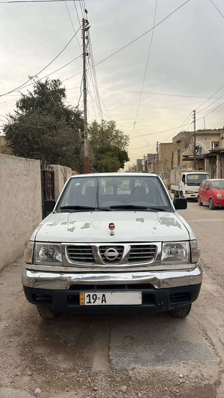 نيسان موديل 2002 رقم مميز انگليزي تلث ارقام جاهزه للعمل رقم الهاتف
***********
