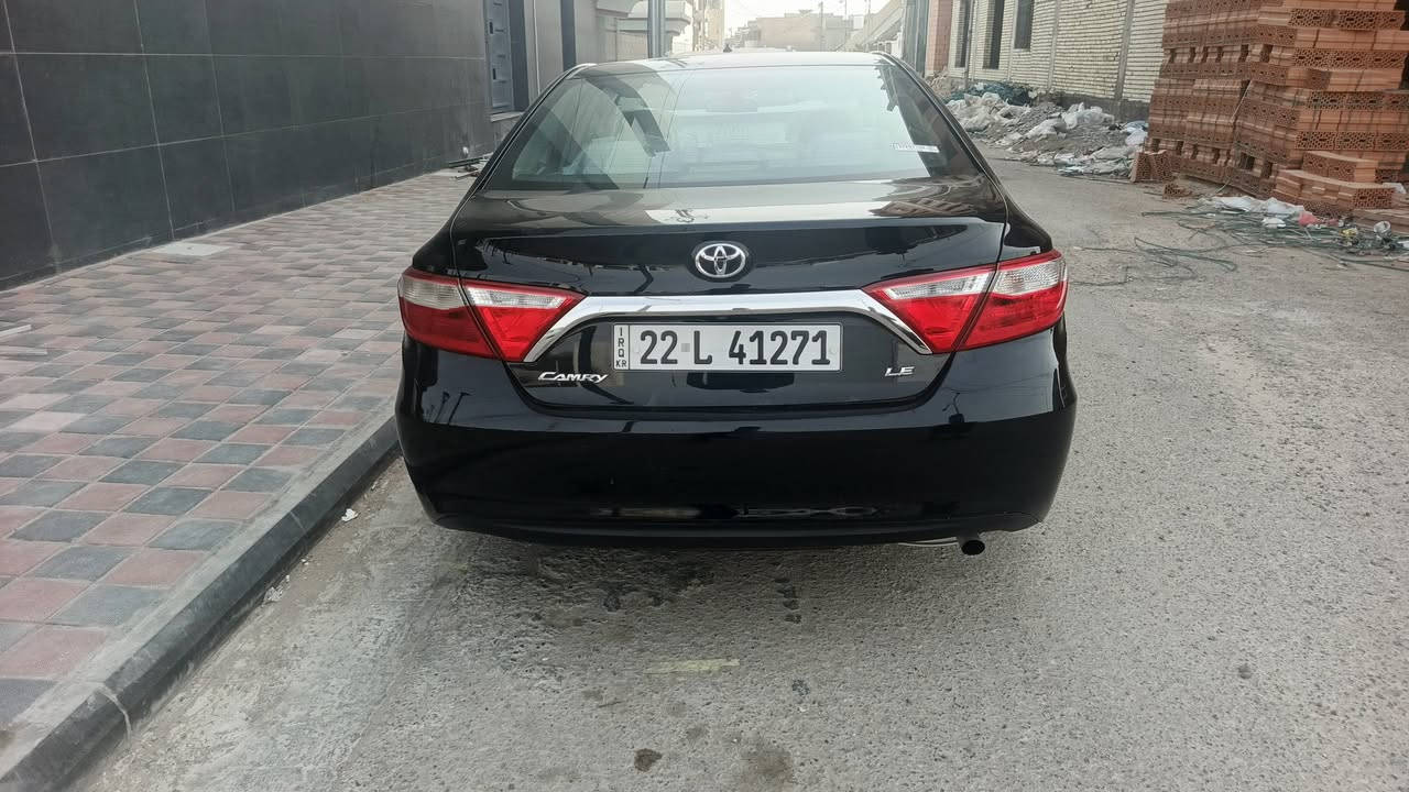 كامري للبيع موديل 17 رقم أربيل السياره بيه قطعتين صبغ لون اسود ورد أمريكي 
تحويل ثاني يوم السياره نظيفه جدا مال بيت هزه و سنويه ماصاقطات بعد محرك وكير جدد ما ملعوب بيهن مكان تكريت الديوم و السعر المطلوب 143 ***********
