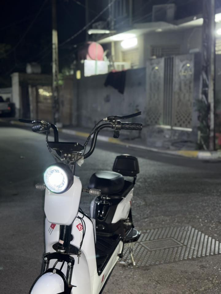 السلام عليكم *********** واتس فقط
دراجه شحن للبيع السعر 250 وبيها مجال العنوان الدوانيه حي الفرات 
4بطاريات 
حجم 14
ملف نحاس 500
دراجه نضيفه مستخدمه قليل
