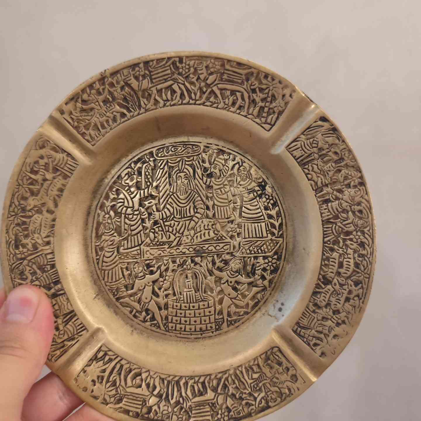 نفاضة نحاسية أنتيك
للتواصل على الواتس اب
***********
