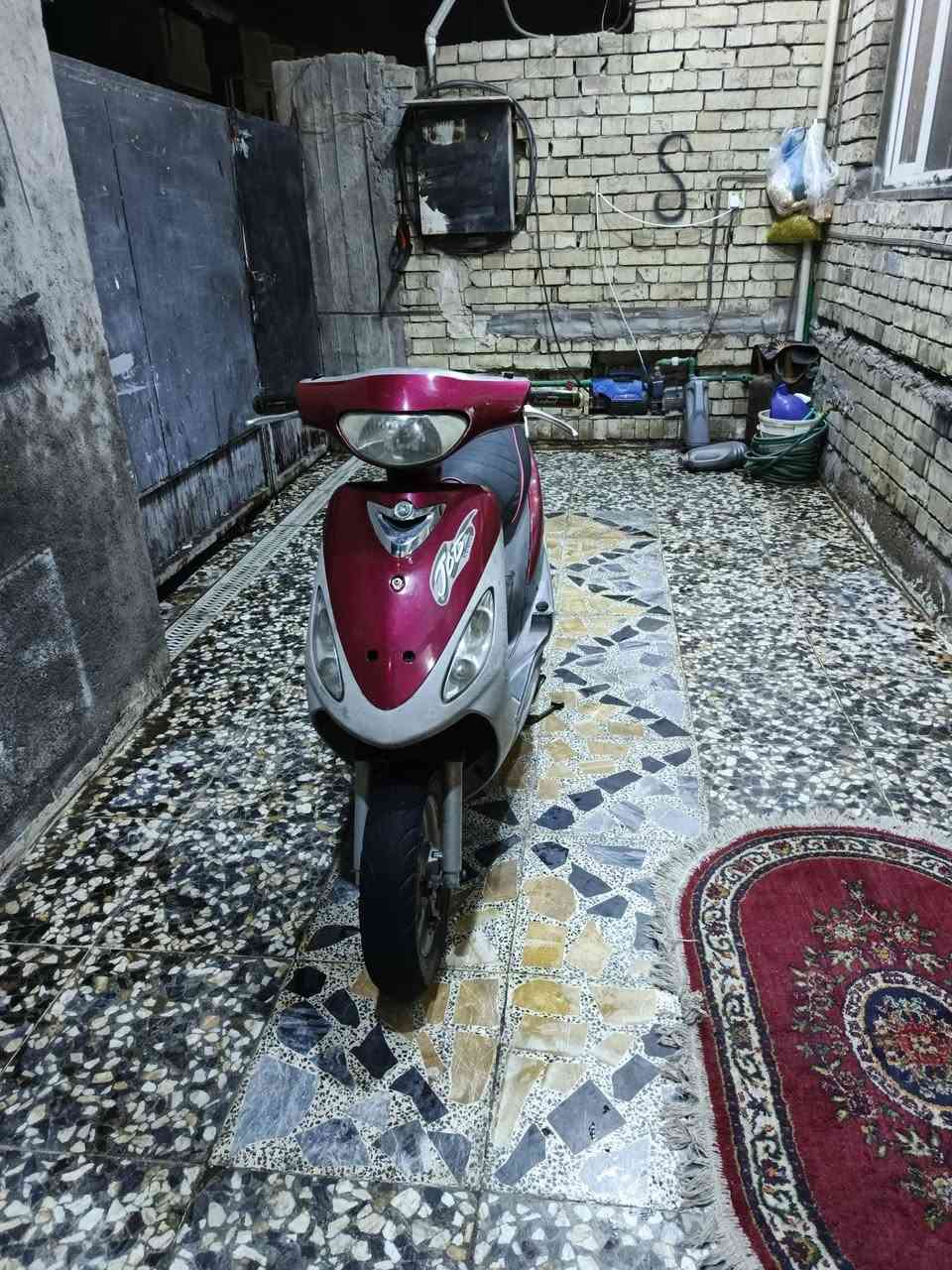 سلام عليكم دراجه ماكس منغولي 49 لبيع مكينه مجفته مره وحده خير من الله أو كفرات أصله بس صابغهن كابريتر بلادي شلعه معدل بيه نواقص جاملغ أمامي حساس بريك دراجه نكره سلف بيه صالنصه رياضي بلادي أول كلج خلفي رياضي أمامي بلادي سعره 450 مجال بسيط كلش ما يعجبه سعر لا يعلق يكسر بيه رقم *********** ما متواجد خاص اتصل فقط
