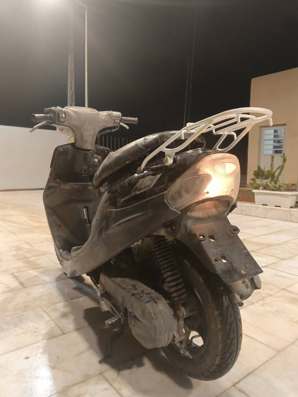 السلام عليكم للبيع دراجه بيجي جاهزه سلف هندر كهربائياتهه كلهه شغاله مكاني كوت داموك السعر ب160 رقم المبايل ***********
