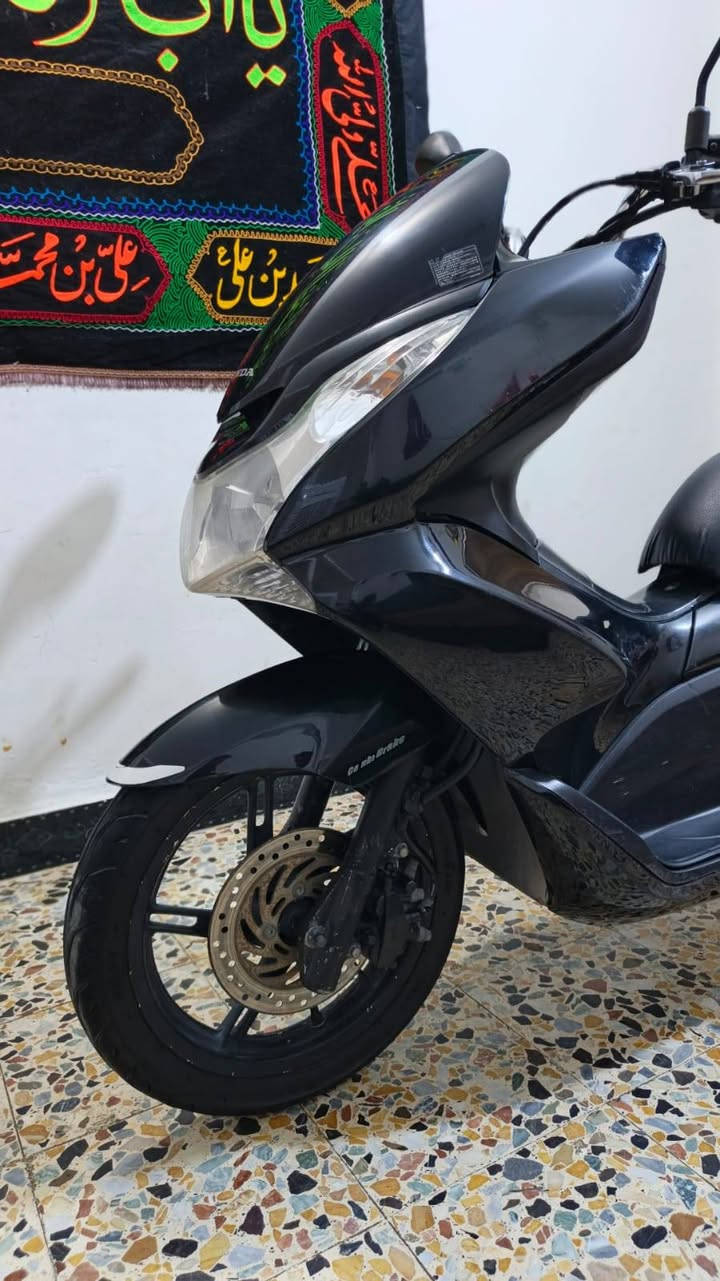 Pcxللبيع
ياباني وصل معرض ودخول وياهه 
دراجه نازله ابشهر الخامس 
حساس استان شغال 
حساس استان شغال 
مكينه شلعه معدل 
تخبل 
كفر اصلي كهربايات كلهه شغاله 
نضيفه ابمعنه الكلمه 
سعرهه 12ورقه مجال بصيط حك الجيه 
عنوان شارع الضلال قرب صندوق السكان 
***********
الشراي يخابر 
متواجد من الساعه 11الصبح إلى الساعه 7مسائاَ

