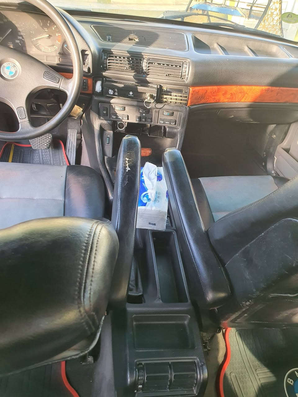 بي أم دبليو 730 محور 530دبل ديجيتل  موديل 93فول سلايت تدفئه وتبريد شغال شرط التحويل سنويه باسمي  للبيع لاستفسار اتصال ع هذا الرقم ***********
