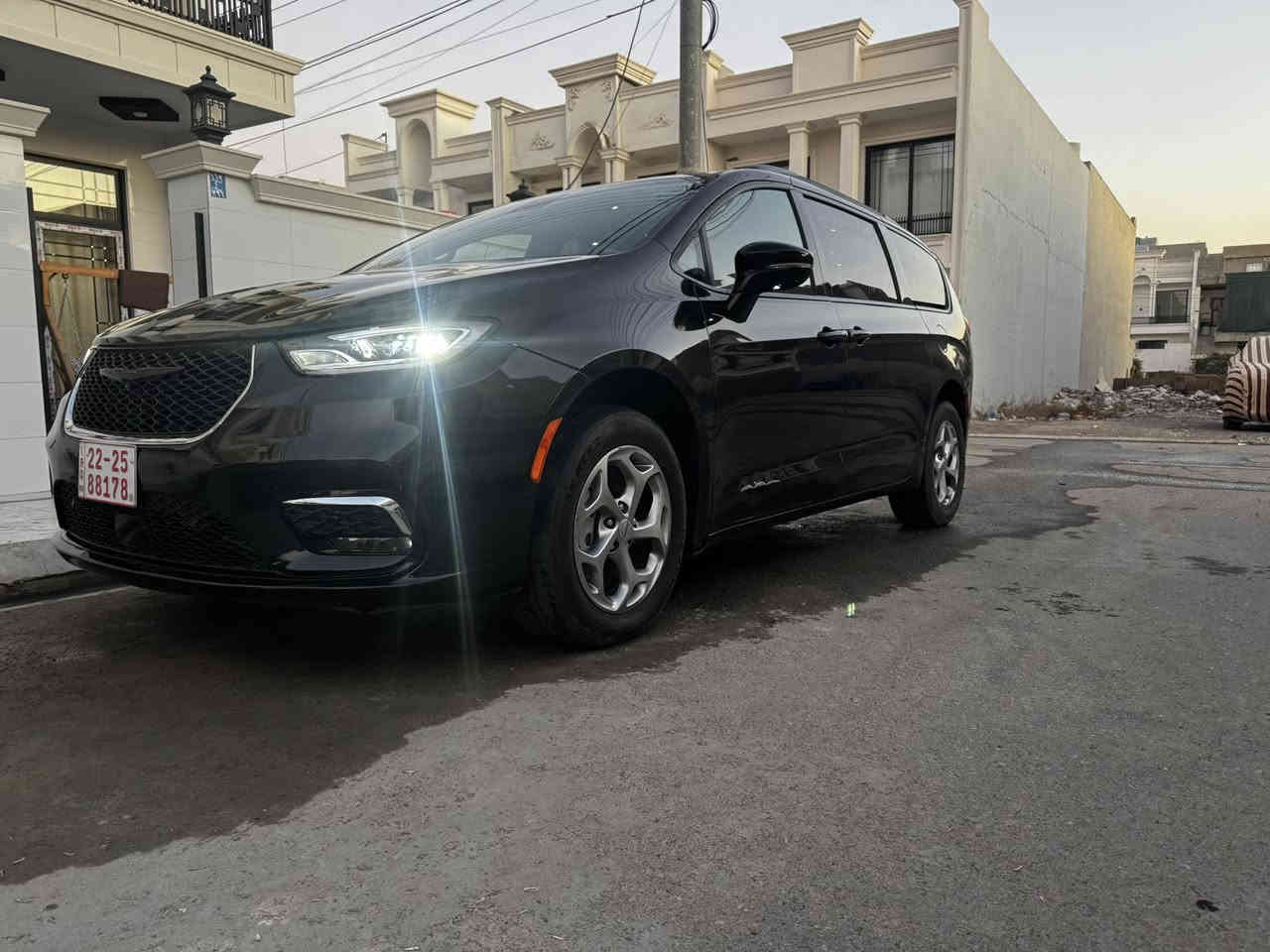 يا الله كرايسلر باسفيكا فوول مواصفات S لمتد ١/١ دبل بانوراما رادارات ٣٦٠ حساسات اربع كاميرات موديل ٢٠٢٣ مرقم اربيل حادث بنيد وسرقه صندوك وحافه جاملغ خلفي صبغ  بيبان كهرباء كشنات كهرباء تدفئه وتبريد بالكشنات سياره جديده ماشيه ٢٠ الف ميل فقط السعر كامل ٢١٧ ورقه بي مجال حك الجيه مكان السياره اربيل *********** واتساب صور الحادث بالمنشور
