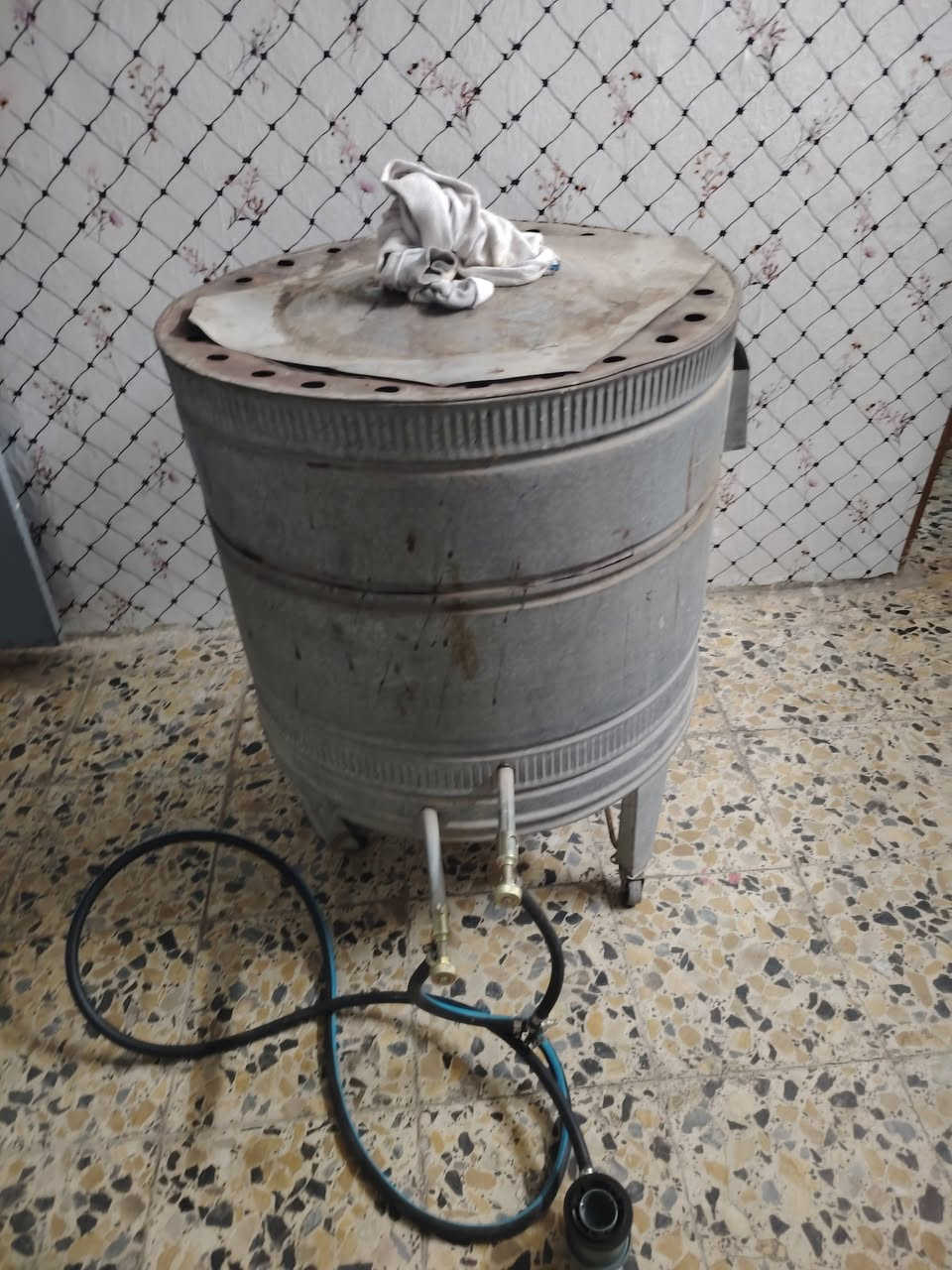 تنور ب٣٥ للبيع كلشي ماابي 
مسويه عمليه لعيوني ومنعوني من الخبز


**إذا كنت صاحب هذا الإعلان وتريد حذفه لأي سبب، رجاءا أرسل رسالة إلى الدعم الفني**