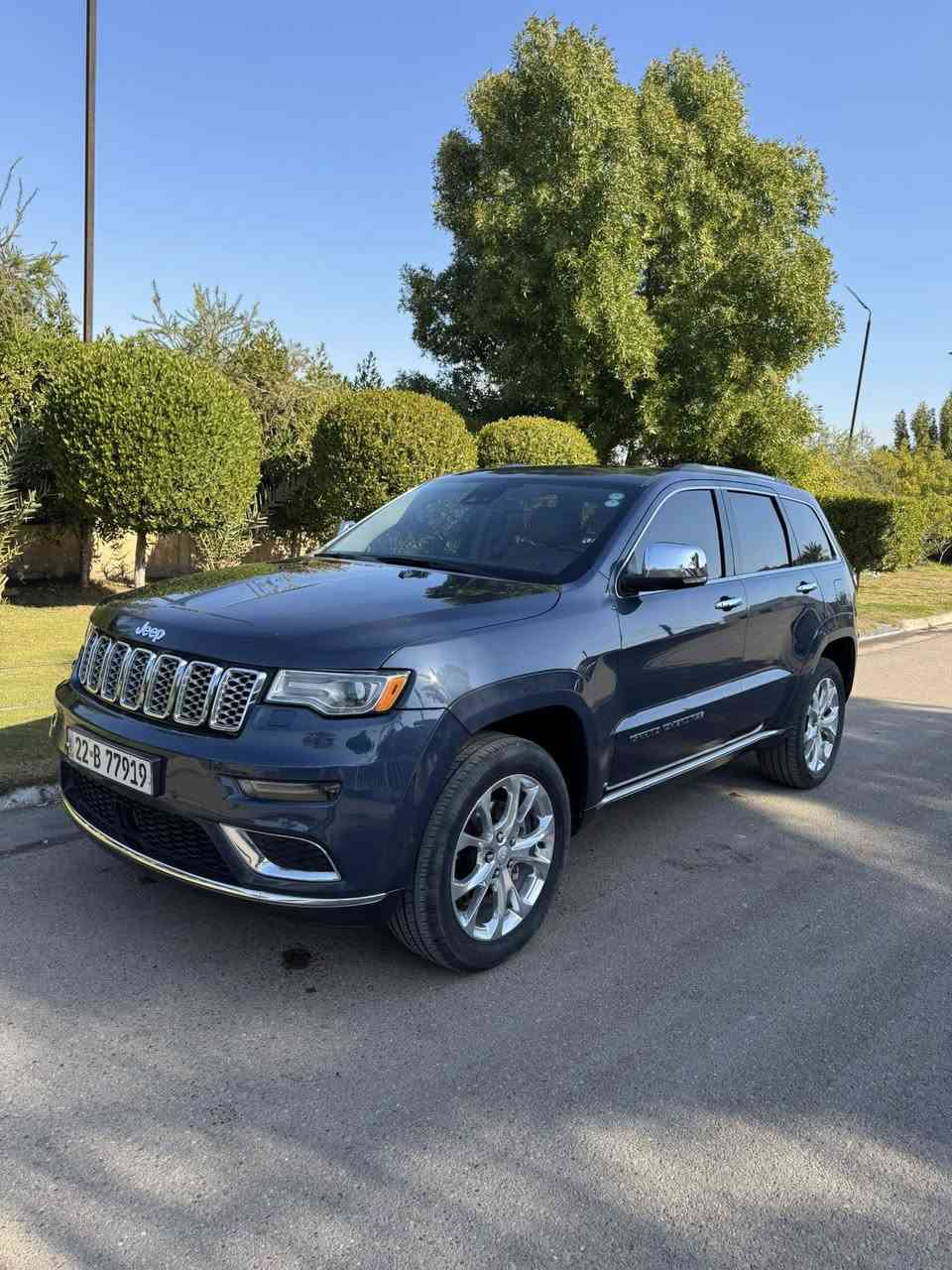 جيب كراند شيروكي سومت 2020 امريكي
جيب سومت 2020 اعلى فئه بالجيب فووول فول مواصفات 1/1 جكات ورادار لون بحري مميز داخل جلد عسلي
السيارة مال بيت كلش نضيفة كير ومكينة مكفولة حادثها خلفي جدا بسيط طخة بالجاملغ الخلفي وشوي من الجنطة
السياره مظللة تضليل رسمي بالسنوية 80‎%‎ ومدفوعة الرسوم الى 2027 ويجدد كل سنة اذا اتريد
رقم اربيل سنوية باسمي تحويل مباشر وهزة جديدة وفحص متانة جديد يعني السيارة كاملة ومابيها اي نقص وبالتحويل متحتاجها باربيل تجي بس تبصم

السعر 275 $ وبي مجال بسيط

مكان السيارة بغداد حي الجامعة
*********** غيث الكبيسي
