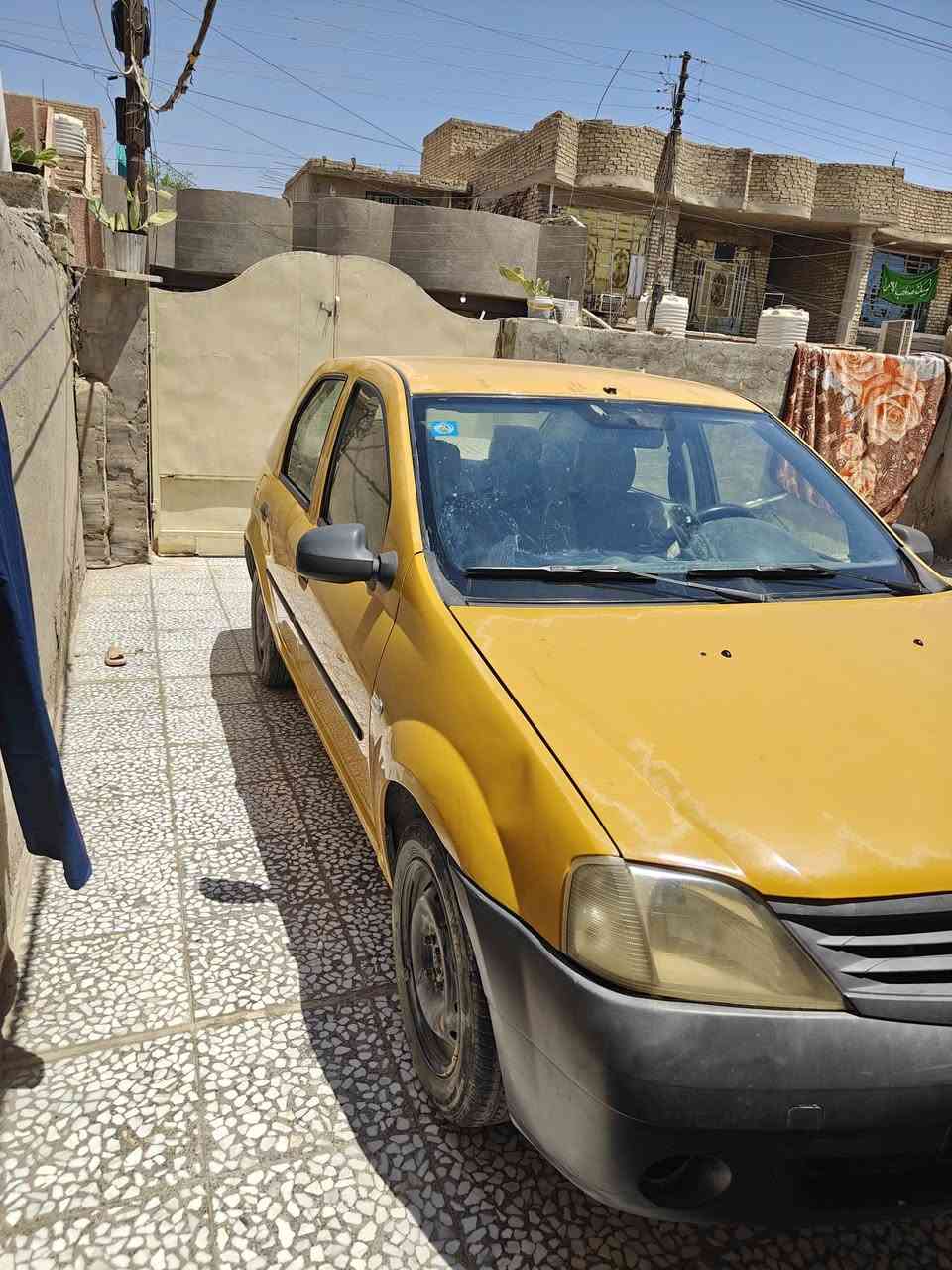 رينو ٢٠١٣ باور باسمي هزة جديدة سنوية مجددة  لل٢٠٣١
نظيفه حييل تبريد فول 
بيها فقط باب السائق معدل على البارد
دوشمة ارضية وتنتة وكشنات و جنطة 
محرك بي تنقيص بسيط جداً 
السعر ٤٢ 
مكاني النهروان 
***********
