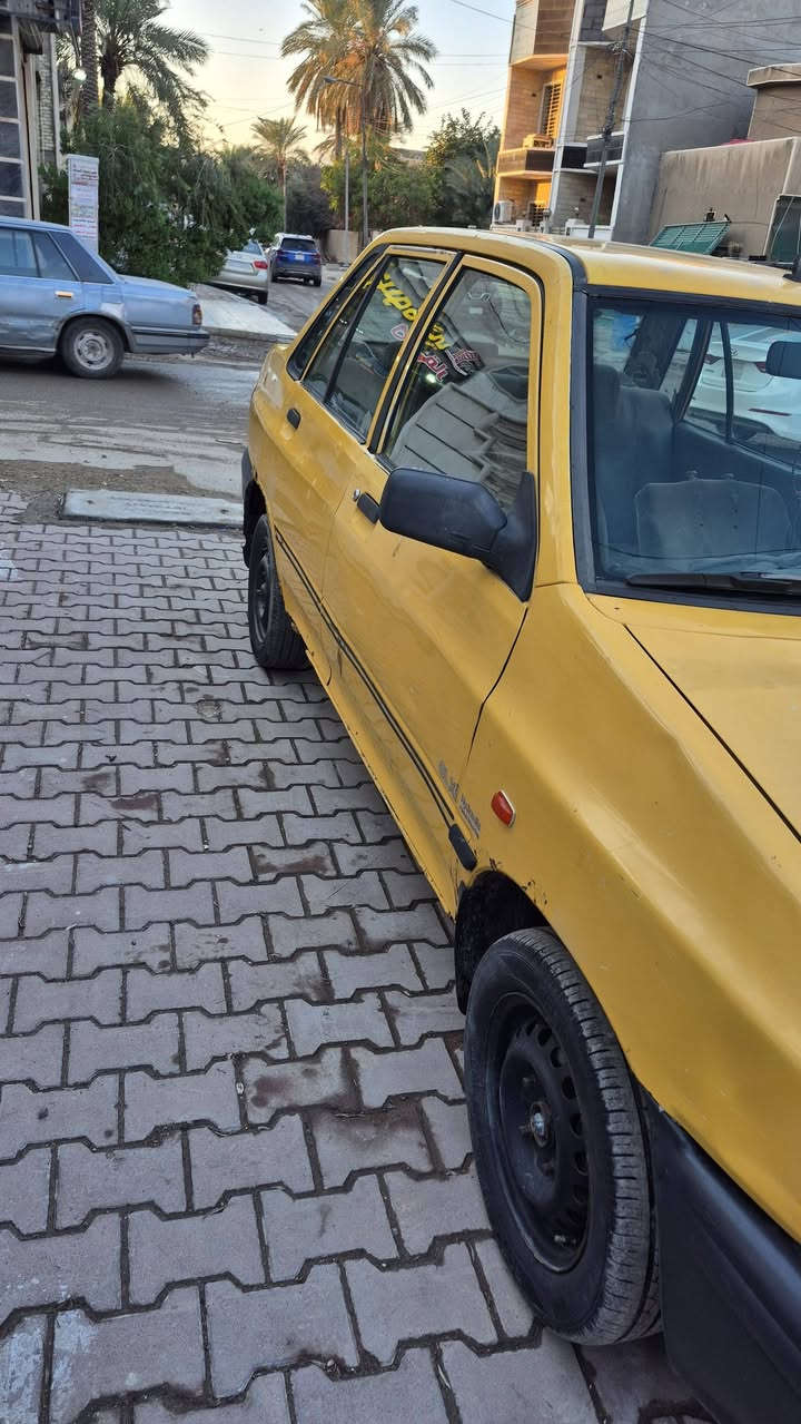 سايبه موديل ٩ للبيع عليها هيئه وغرامات ٣ ورقات رقم الماني شواصي نظاف بيها خيسات با الهلالات والدوس مكينه بيها خيط بخار قليل ابيع تحويل مباشر السعر ١٨ ورقه قفل   مكاني بغداد رقم الهاتف ***********
