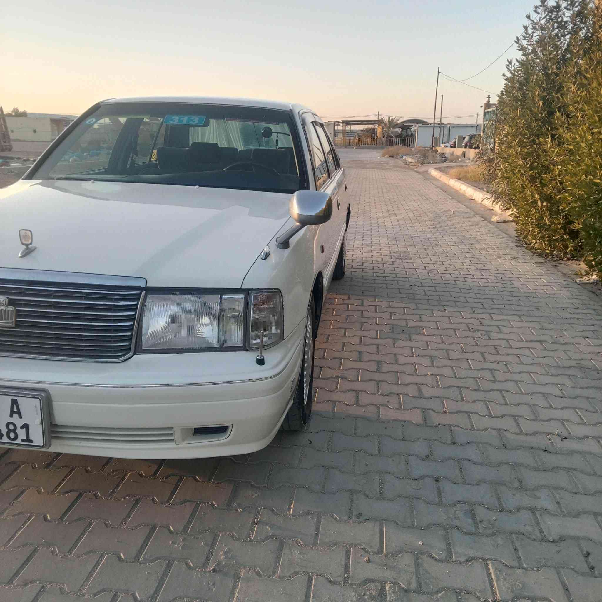 سلام عليكم راس الثور تكر سياره فول رقم نجف الجديد مقفوله من القص والنقل الجثه السعر 125 وبيها مجال الوان السياره النجف كوفه العباسيه***********
