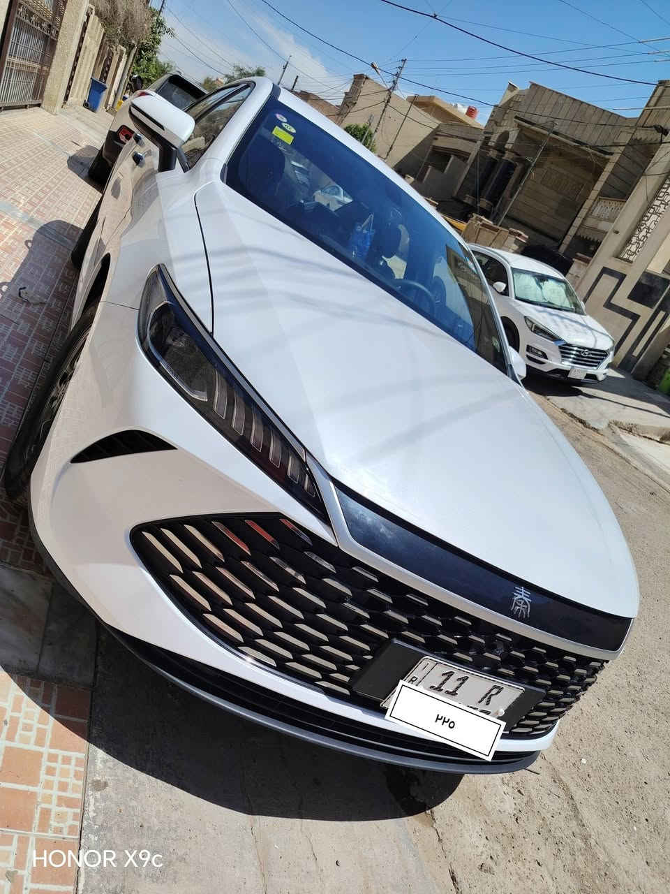 السلام عليكم
BYD كين بلاص موديل 2015
رقم بغداد باسمي تحويل مباشر وابيعلك عقد مروري 
للبيع بسعر 18600 وبيها مجال حق جيتك
تجي يمي تكلبها وشوفها وسوي سونار وتاخذها وشوف مليون خير
شراي يتصل 
تفاصيل عدد مشي مالتها بلصور هسه اخذتهن
رقمي
***********
مكاني شهداء السيديه قرب تقاطع درويش
