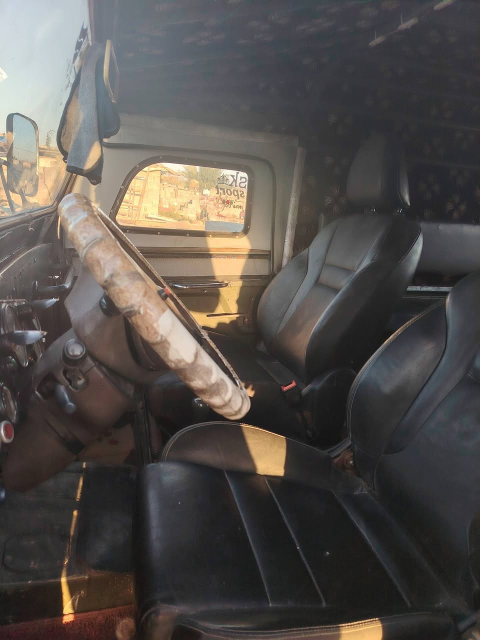 السلام عليكم زوبه للبيع كير عادي5 مكينه3واي ياباني تحويرة دسك امامي اكسن سيدان كهربائيات كامله باور ستيرن السعر 3750 وبيها مجال الرقم ***********
