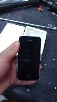 ايفون • ٤ • ٦ بلس