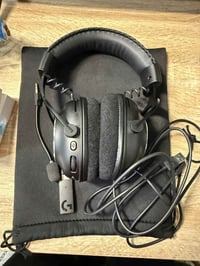 لوجتك X Pro • جديدة • كرتون متضرر