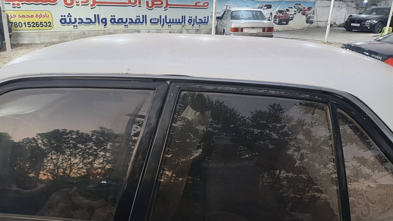 السلام عليكم للبيع مارك كربلائي موديل 90 رقم كربلاء تحويل مباشر سنويه 27 مكينه ونجي ناعم تبريد شغال جاهز السياره ومكفوله من أي عيب شرعية السعر 48 وبيها مجال قليل هاتف ***********
