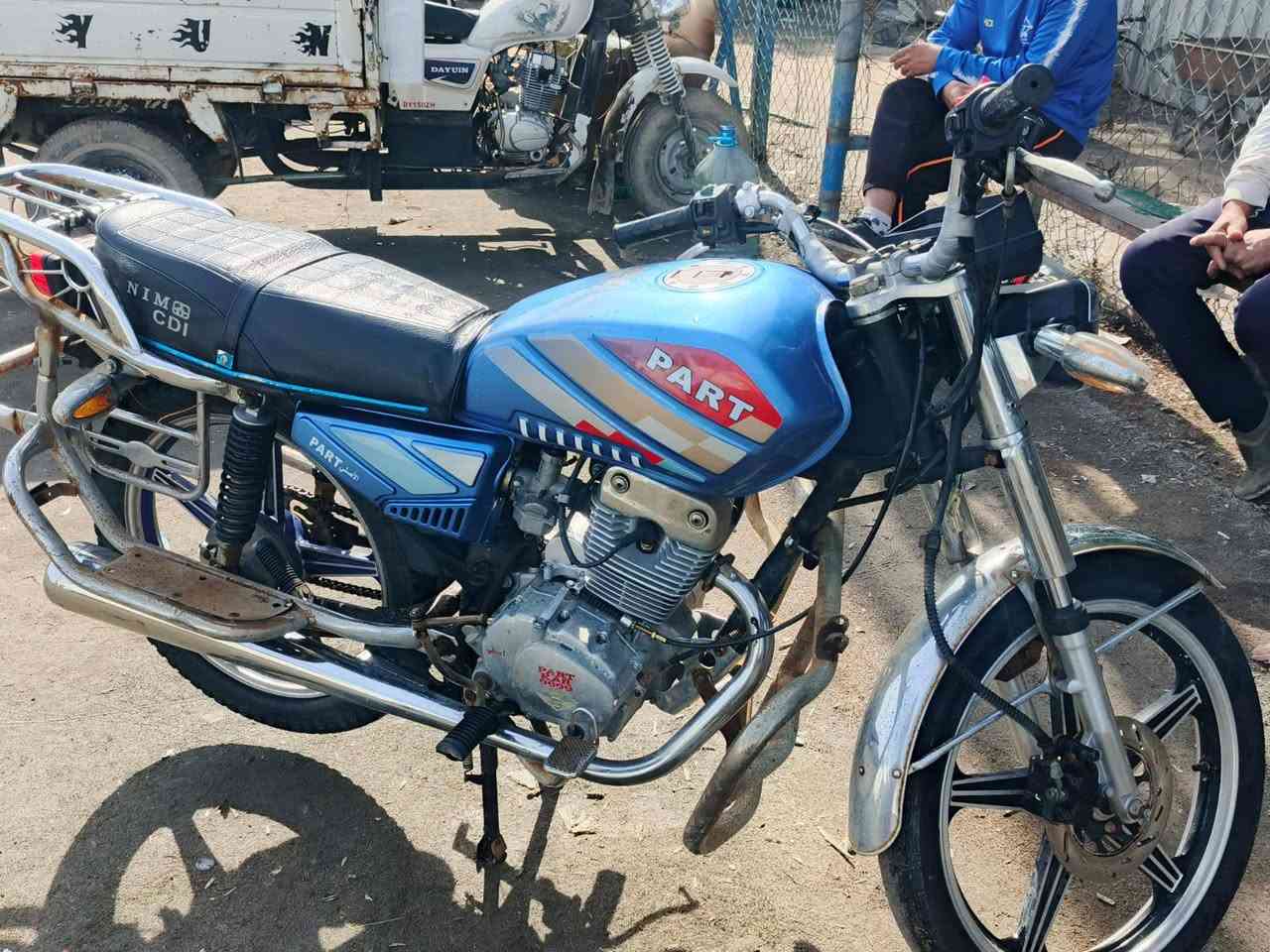 سلام عليكم
دراجه بارت فحل نفخ 
دراجه نضيفه وشوفت عينك 
وتعال وكلب وشوف وراقه كامله اصولي دراجه 
سعره 800..رقمي ***********بي وتساب
