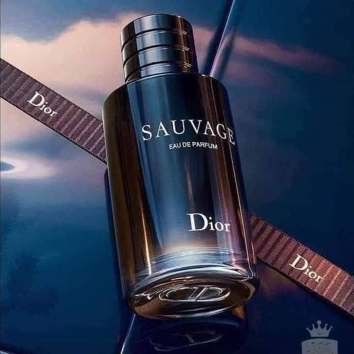 💙عطر سافاج الأسطوري💙
SAUVAGE😎
عطر الفخامة والرجولة 💪
البرفيَوم الأكثر مبيعآ وآثاره بالعالم 🏅
عطر سوفاج اطلقته ديور وتميز بكونه اكثر العطور الرجاليه اثاره 
عطر سوفاج هو العطر الرجالي الأشهر من بين العطور الرجالية حول العالم فإنه يتمتع بتركيز عطر يلفت إنتباه العديد من الرجال و يعجب النساء ايضاً لأنه افضل عطر ديور رجالي قامت بتقديمه هذا الماركة الرائعة لإنتاج العطور الجذابة.
وهوه ثوره في عالم العطور فهو تركيبه جريئه وقويه تمنح انتعاش والثقه للرجل وهو عطر كلاسيكيه الخالده َرمز للذوق الرفيع ♥️
حكايه من حكايات الجمال والأداء الخرافي وتناغم النوتات العطريه من افخم العطور 
رائحه تخطف الأنظار 
#الاصلي المنشأ فرنسا 🇫🇷


**إذا كنت صاحب هذا الإعلان وتريد حذفه لأي سبب، رجاءا أرسل رسالة إلى الدعم الفني**