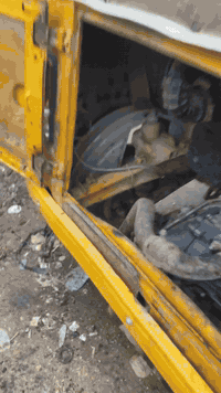 تكتك موديل 2018 كامله مسمكره بس تصبغها محرك كامل مابيها نقص برغي ب5 مل...